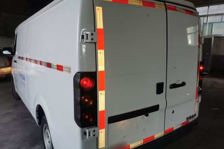Used Farizon Xingxiang V 2023 V6E Zhonghang Lithium Battery 38.64kWh Value Edition Exterior 2