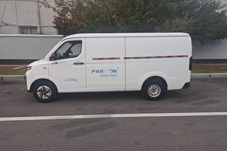 Used Farizon Xingxiang V 2023 V6E Ningde Times 41.86kWh Value Edition Exterior 4