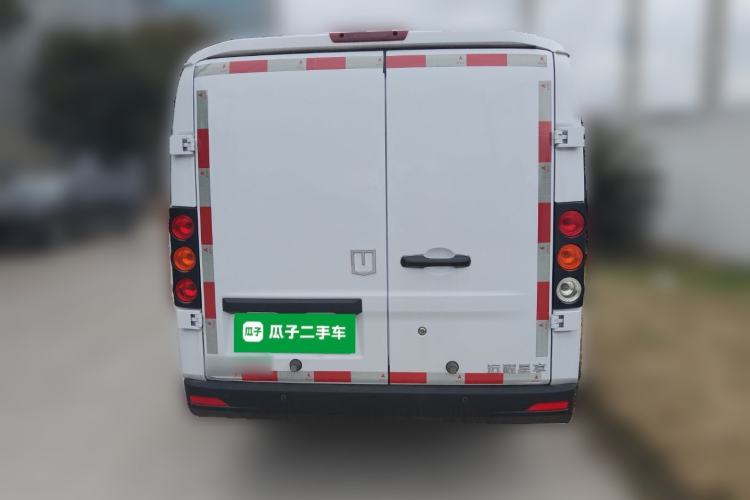 Used Farizon Xingxiang V 2023 V6E Guoxuan Hi-Tech 41.93 kWh Value Edition Exterior 4