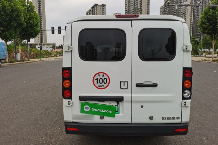 Used Farizon Xingxiang V 2023 V6E Guoxuan 41.93 kWh Feature Edition JHC6480BEV51 Exterior 4