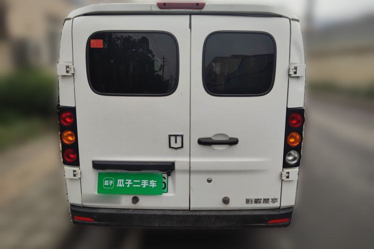 Used Farizon Xingxiang V 2023 V6E Guoxuan Hi-Tech 41.93 kWh Value Edition Exterior 4