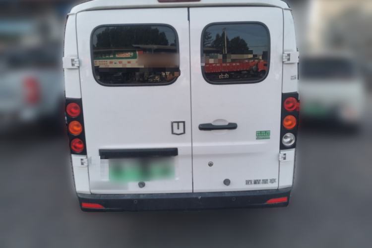 Used Farizon Xingxiang V 2023 V6E Guoxuan 41.93 kWh Feature Edition JHC6480BEV51 Exterior 4