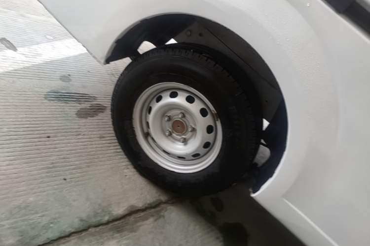 Used Farizon Xingxiang V 2023 V6E Guoxuan Hi-Tech 38.7 kWh Value Edition Exterior 5