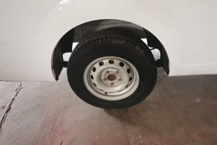 Used Farizon Xingxiang V 2023 V6E Zhonghang Lithium Battery 38.64kWh Value Edition Exterior 5