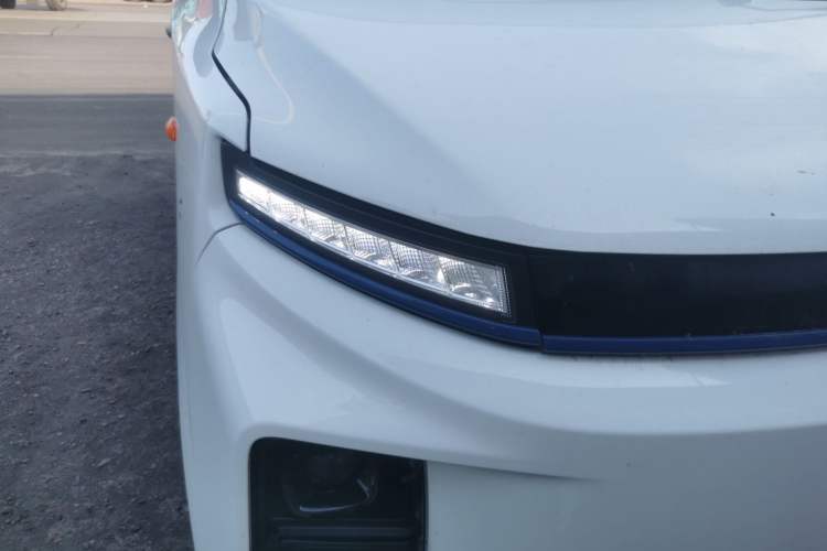 Used Farizon Xingxiang V 2023 V6E Guoxuan 41.93 kWh Feature Edition JHC6480BEV51 Exterior 6