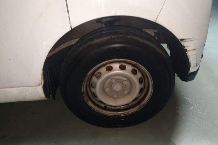 Used Farizon Xingxiang V 2023 V6E Guoxuan 41.93 kWh Feature Edition JHC6480BEV51 Exterior 7