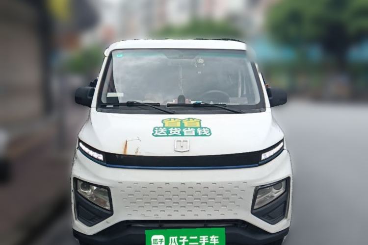 Used Farizon Xingxiang V 2023 V6E Guoxuan 41.93 kWh Feature Edition JHC6480BEV51 Front