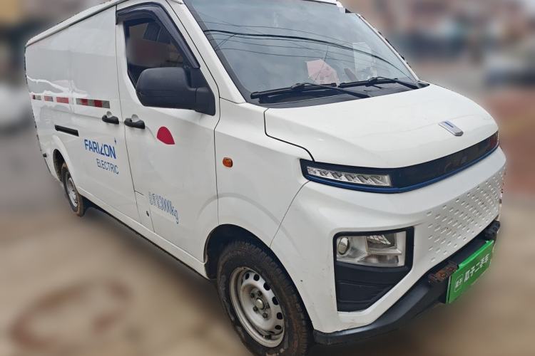 Used Farizon Xingxiang V 2023 V6E Ningde Times 41.86kWh Value Edition Front Right 45 Deg