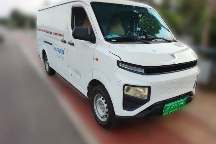 Used Farizon Xingxiang V 2023 V6E Ningde Times 38.64 kWh Value Edition Front Right 45 Deg