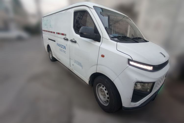 Used Farizon Xingxiang V 2023 V6E Ningde Times 41.86kWh Value Edition Front Right 45 Deg