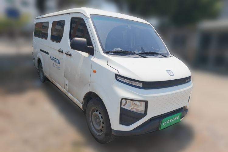 Used Farizon Xingxiang V 2023 V6E Guoxuan 41.93 kWh Feature Edition JHC6480BEV51 Front Right 45 Deg