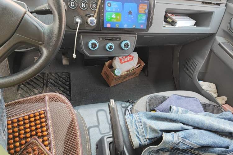 Used Farizon Xingxiang V 2023 V6E Guoxuan Hi-Tech 38.7 kWh Value Edition Gear Lever