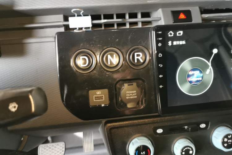 Used Farizon Xingxiang V 2023 V6E Zhonghang Lithium Battery 38.64kWh Value Edition Gear Lever
