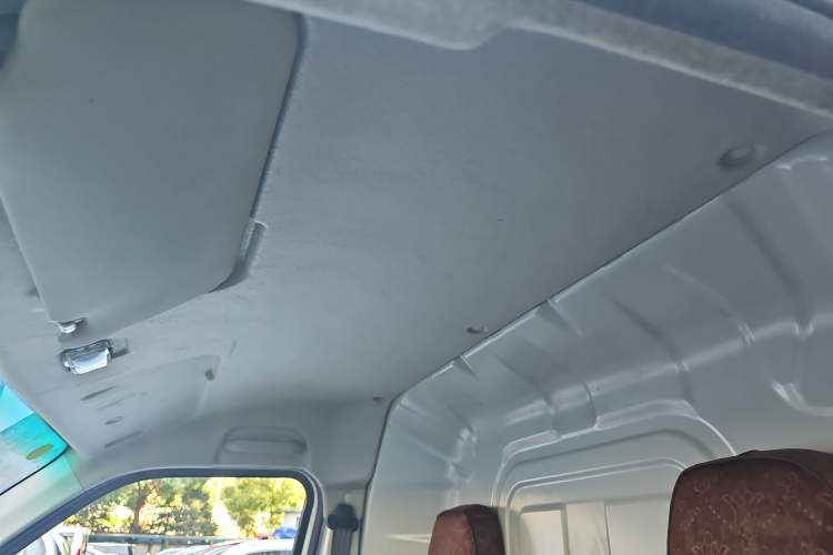 Used Farizon Xingxiang V 2023 V6E Ningde Times 41.86kWh Value Edition Headliner