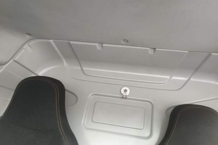 Used Farizon Xingxiang V 2023 V6E Guoxuan Hi-Tech 38.7 kWh Value Edition Headliner
