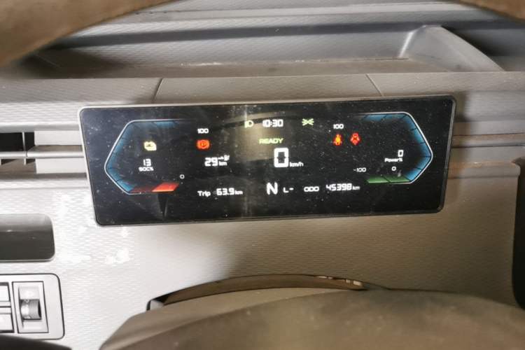 Used Farizon Xingxiang V 2023 V6E Zhonghang Lithium Battery 38.64kWh Value Edition Instrument Cluster