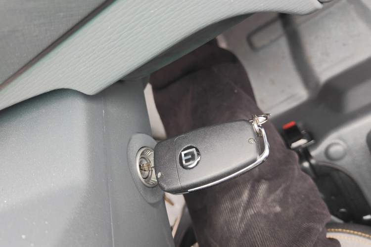 Used Farizon Xingxiang V 2023 V6E Guoxuan Hi-Tech 41.93 kWh Value Edition Interior 1