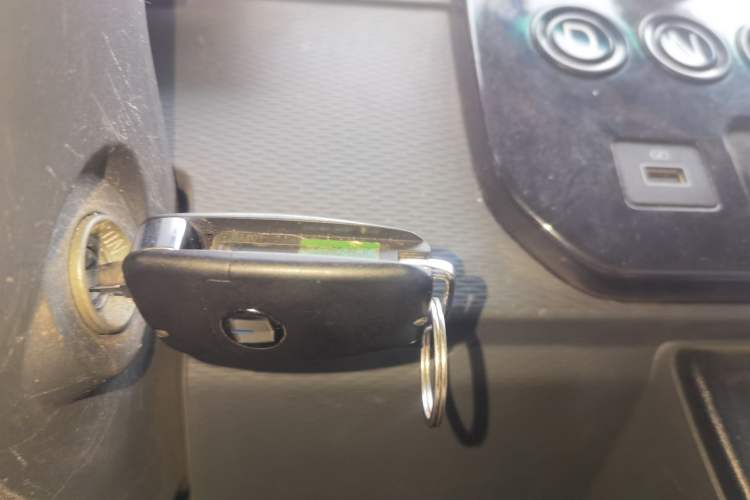 Used Farizon Xingxiang V 2023 V6E Ningde Times 38.64 kWh Value Edition Interior 1