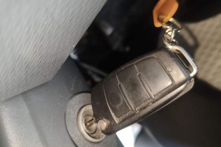 Used Farizon Xingxiang V 2023 V6E PLUS Ningde Era 41.86kWh 3rd-Generation Battery Pack – Value Edition Interior 1