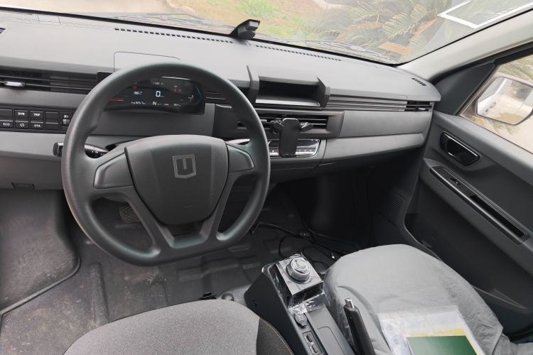 Used Farizon Xingxiang V 2023 V6E Guoxuan Hi-Tech 41.93 kWh Value Edition Interior 2