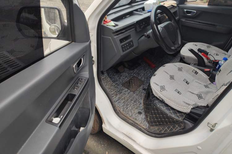 Used Farizon Xingxiang V 2023 V6E Guoxuan Hi-Tech 41.93 kWh Value Edition Interior 3