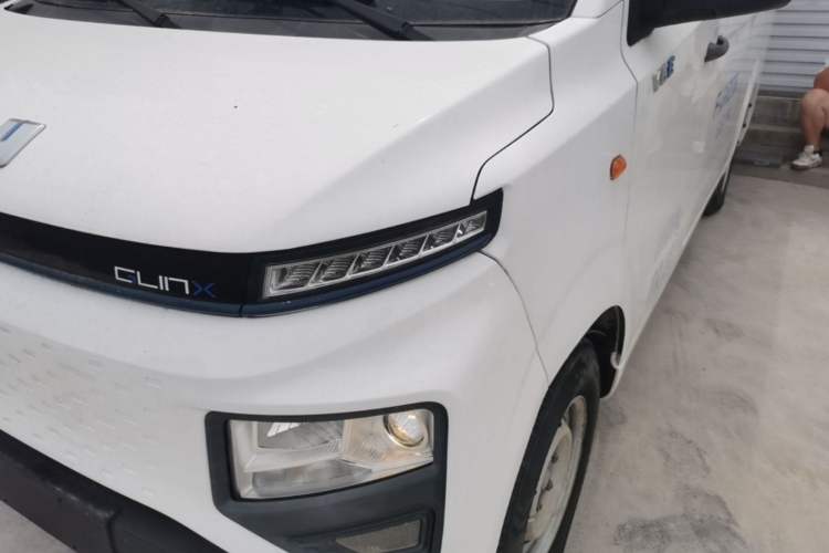 Used Farizon Xingxiang V 2023 V6E Zhonghang Lithium Battery 38.64kWh Value Edition Left Front Headlight