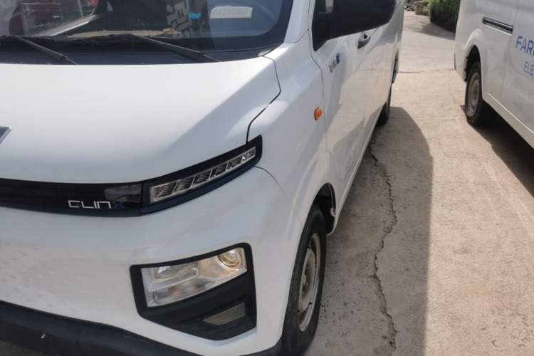 Used Farizon Xingxiang V 2023 V5E Guoxuan High-Tech 38.7 kWh Deluxe Edition Left Front Headlight