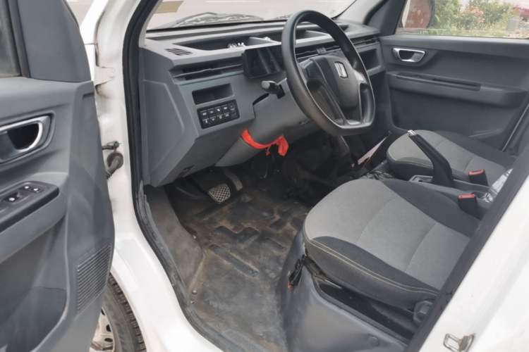 Used Farizon Xingxiang V 2023 V6E Zhonghang Lithium Battery 38.64kWh Value Edition Left Front Seat