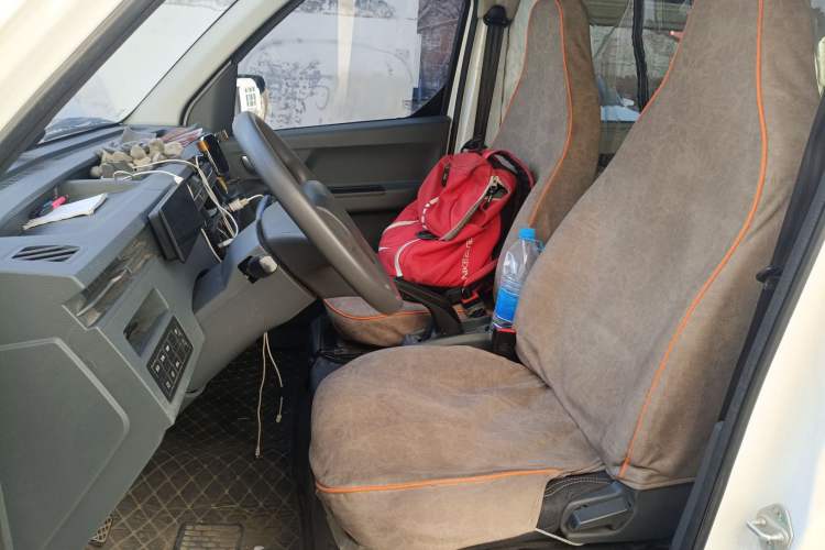 Used Farizon Xingxiang V 2023 V6E Guoxuan Hi-Tech 41.93 kWh Value Edition Left Front Seat