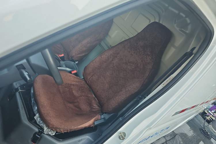 Used Farizon Xingxiang V 2023 V6E Ningde Times 41.86kWh Value Edition Left Rear Seat