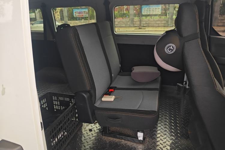 Used Farizon Xingxiang V 2023 V6E Guoxuan Hi-Tech 41.93 kWh Value Edition Left Rear Seat