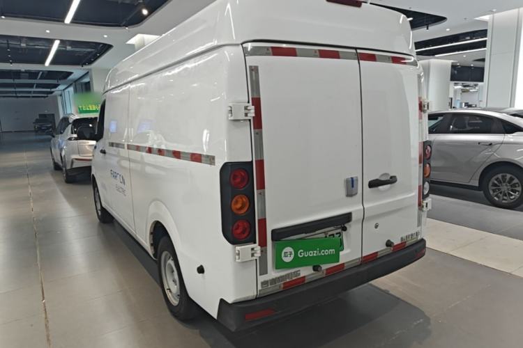 Used Farizon Xingxiang V 2023 V6E Guoxuan Hi-Tech 41.93 kWh Value Edition Rear Left 45 Deg