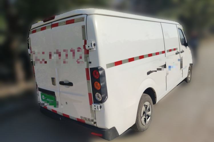 Used Farizon Xingxiang V 2023 V6E Ningde Times 41.86kWh Value Edition Rear Right 45 Deg