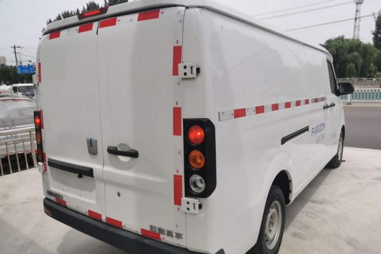 Used Farizon Xingxiang V 2023 V6E Zhonghang Lithium Battery 38.64kWh Value Edition Rear Right 45 Deg