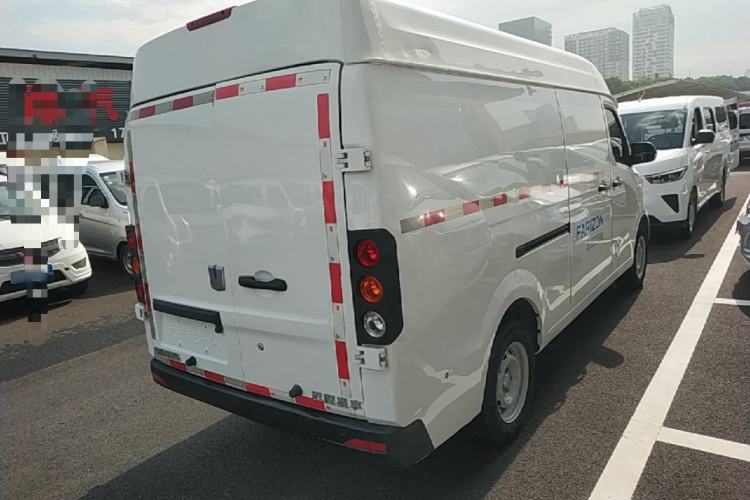 Used Farizon Xingxiang V 2023 V6E PLUS Ningde Era 41.86kWh 3rd-Generation Battery Pack – Premium Edition Rear Right 45 Deg
