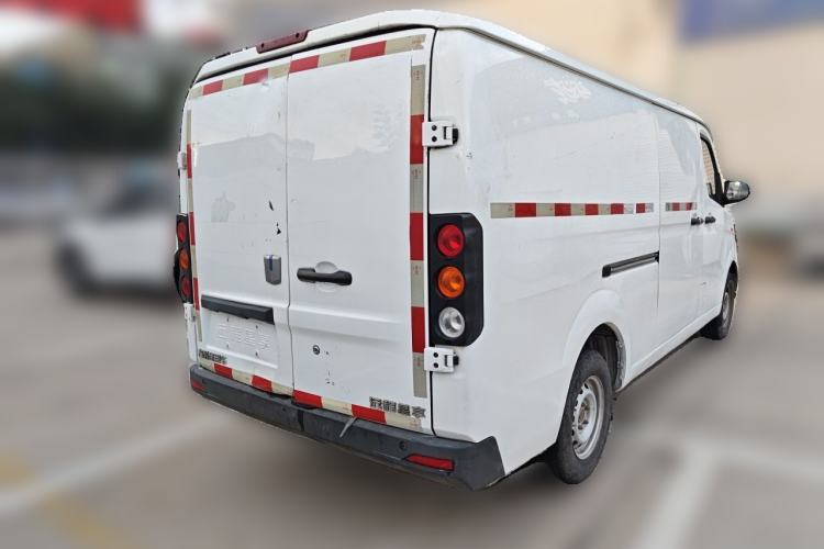 Used Farizon Xingxiang V 2023 V6E PLUS Evey Lithium Energy 41.86kWh Value Edition Rear Right 45 Deg