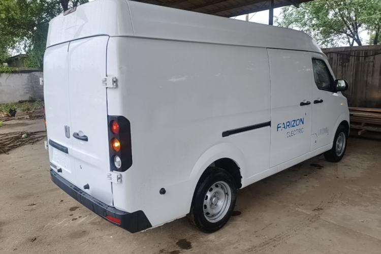 Used Farizon Xingxiang V 2023 V6E PLUS Ningde Era 41.86kWh 3rd-Generation Battery Pack – Value Edition Rear Right 45 Deg