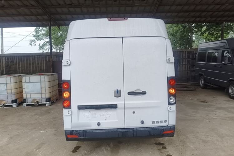 Used Farizon Xingxiang V 2023 V6E PLUS Ningde Era 41.86kWh 3rd-Generation Battery Pack – Value Edition Rear