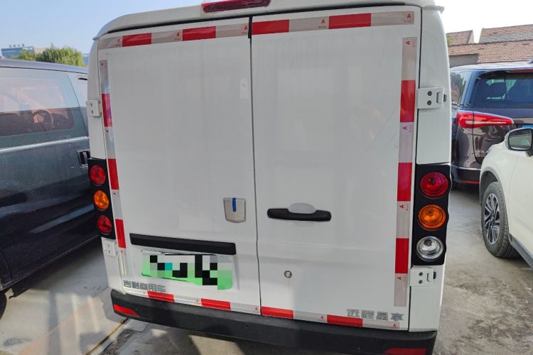 Used Farizon Xingxiang V 2023 V6E Zhonghang Lithium Battery 38.64kWh Value Edition Rear