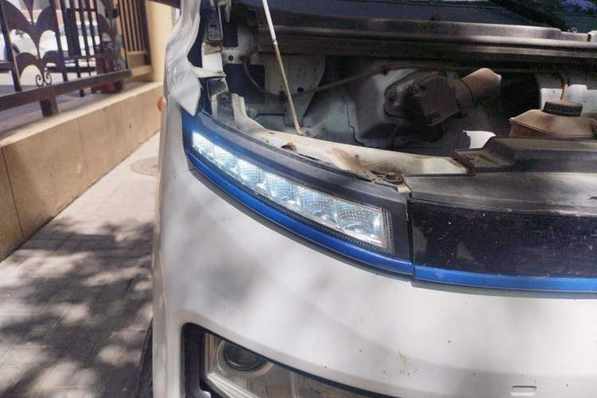Used Farizon Xingxiang V 2023 V6E Zhonghang Lithium Battery 38.64kWh Value Edition Right Front Headlight