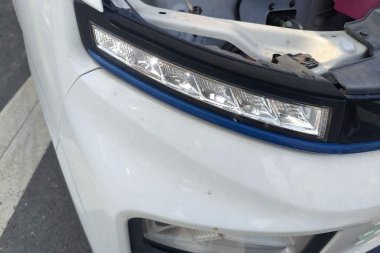 Used Farizon Xingxiang V 2023 V6E Ningde Times 41.86kWh Value Edition Right Front Headlight