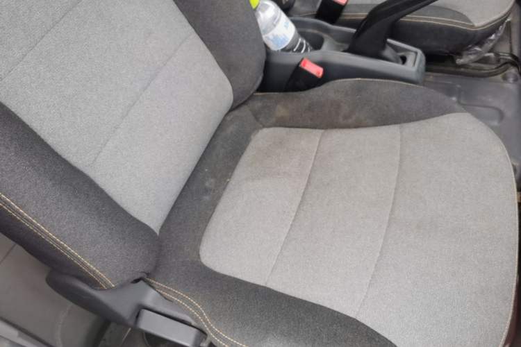 Used Farizon Xingxiang V 2023 V6E Zhonghang Lithium Battery 38.64kWh Value Edition Right Front Seat