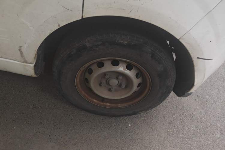 Used Farizon Xingxiang V 2023 V6E Guoxuan Hi-Tech 41.93 kWh Value Edition Right Front Wheel Hub