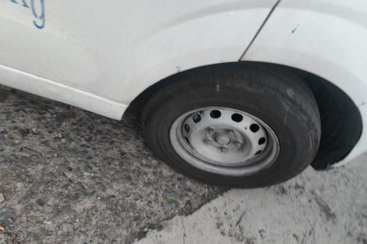 Used Farizon Xingxiang V 2023 V6E Ningde Times 41.86kWh Value Edition Right Front Wheel Hub