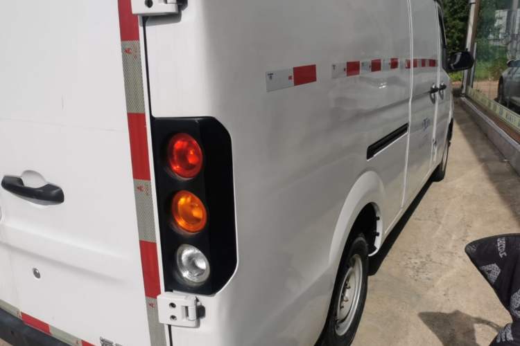 Used Farizon Xingxiang V 2023 V5E Guoxuan High-Tech 38.7 kWh Deluxe Edition Right Rear Taillight