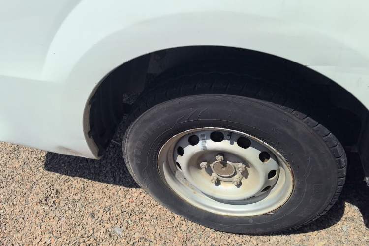 Used Farizon Xingxiang V 2023 V5E Guoxuan High-Tech 38.7 kWh Value Edition Right Rear Wheel Hub