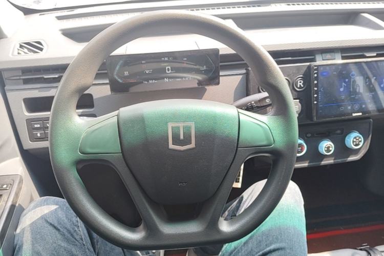 Used Farizon Xingxiang V 2023 V6E Guoxuan Hi-Tech 41.93 kWh Value Edition Steering Wheel