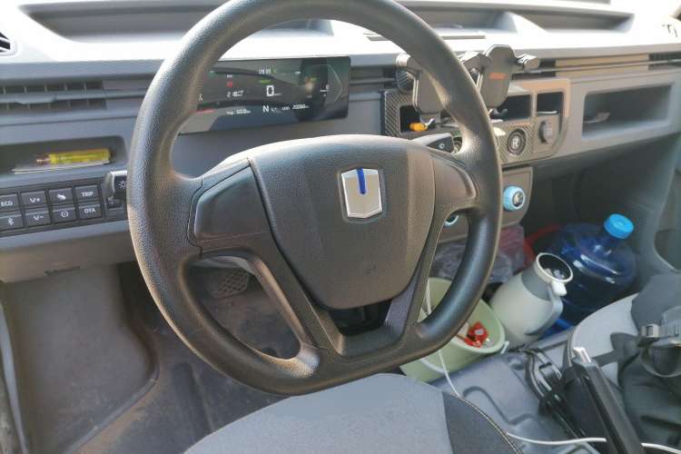 Used Farizon Xingxiang V 2023 V6E Guoxuan Hi-Tech 38.7 kWh Value Edition Steering Wheel