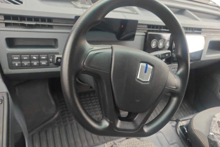Used Farizon Xingxiang V 2023 V6E Ningde Times 41.86kWh Value Edition Steering Wheel