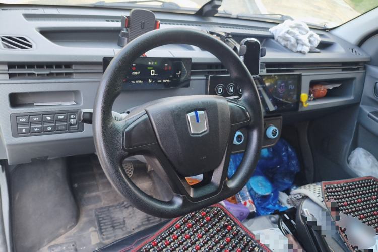 Used Farizon Xingxiang V 2023 V6E Ningde Times 41.86kWh Value Edition Steering Wheel